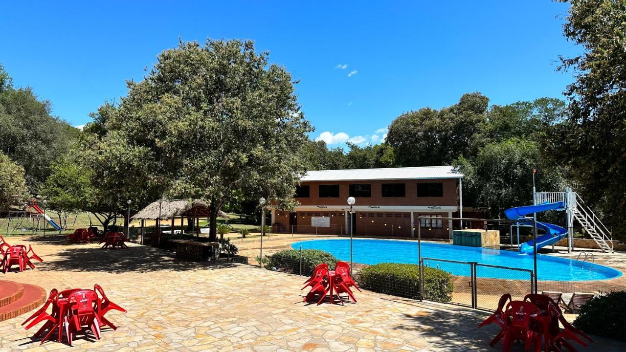 Parque Hotel Manantial Hohenau Exterior foto