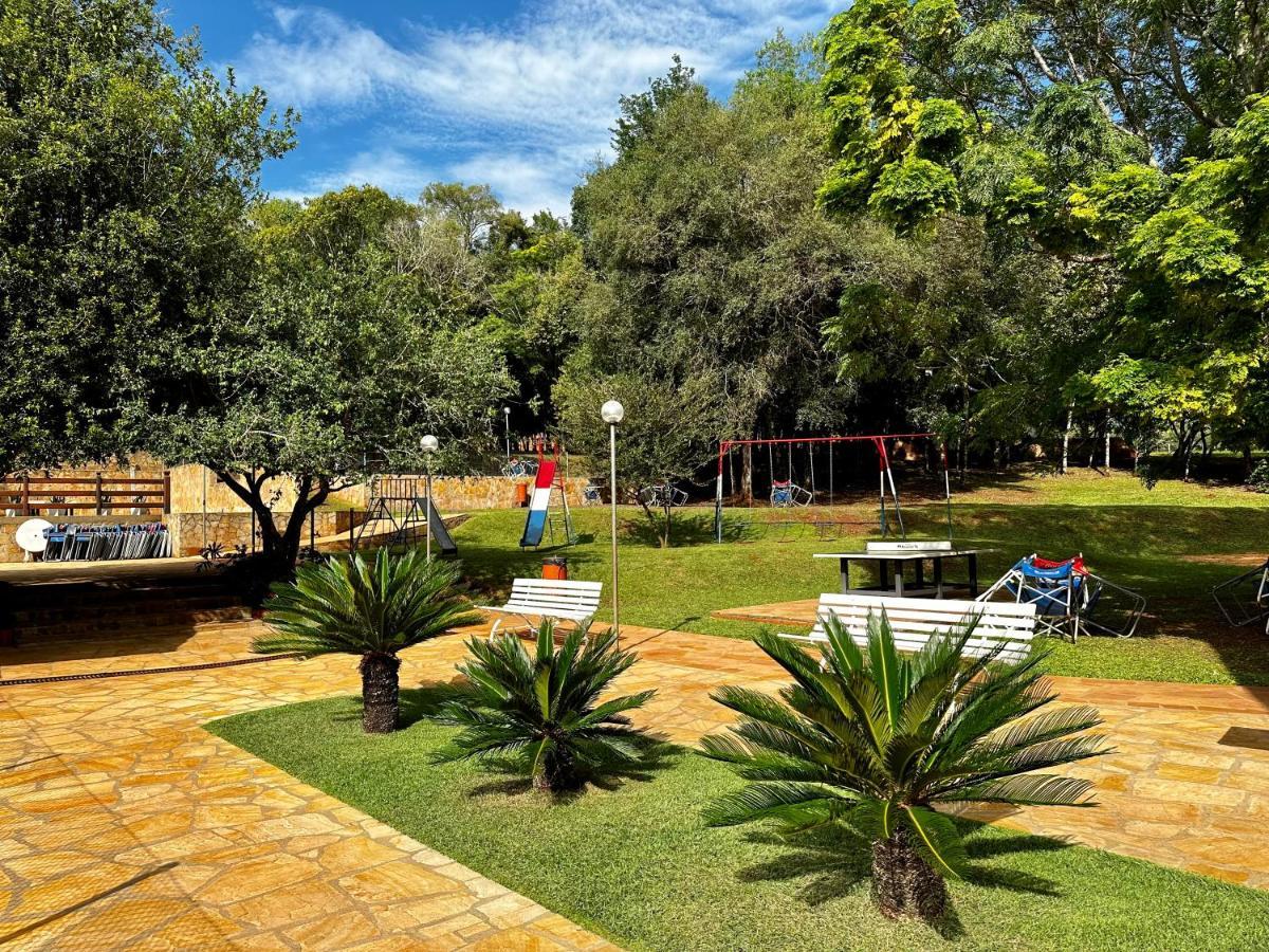 Parque Hotel Manantial Hohenau Exterior foto