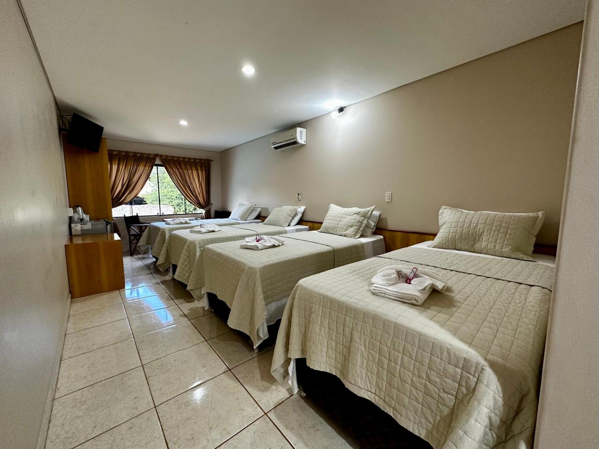 Parque Hotel Manantial Hohenau Exterior foto
